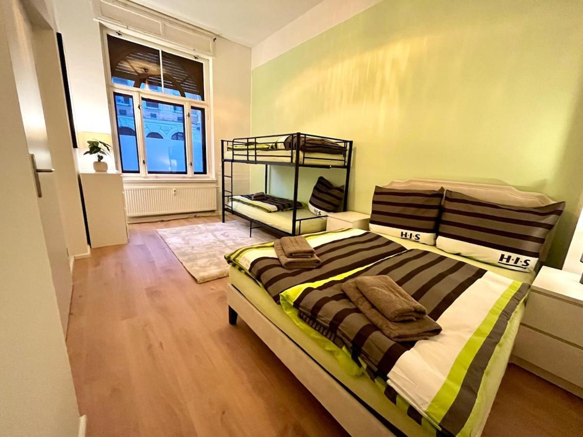 Familienfreundliche Mit Pkw-stellplatz Apartment *