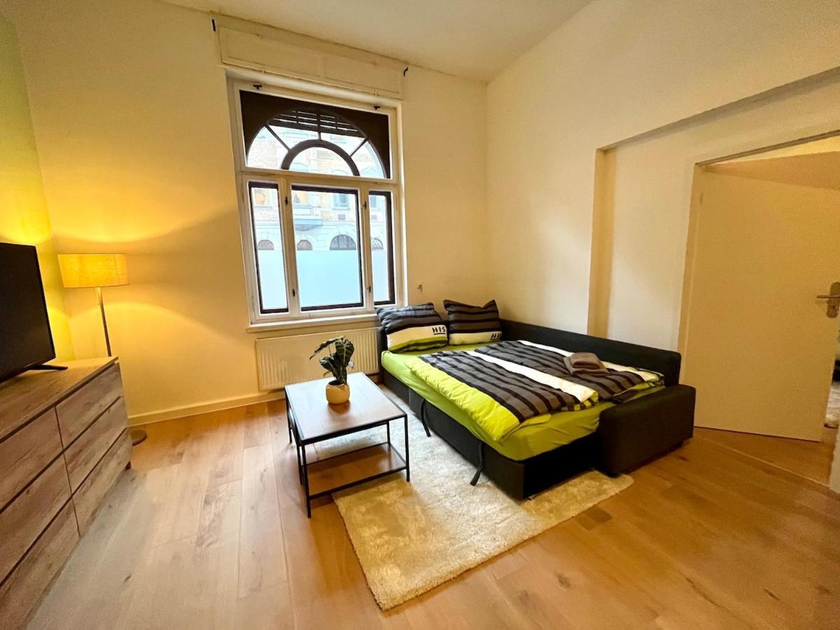 Apartment Familienfreundliche Mit Pkw-stellplatz *
